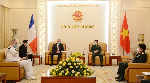 Vietnam – France defence cooperation continuously develops